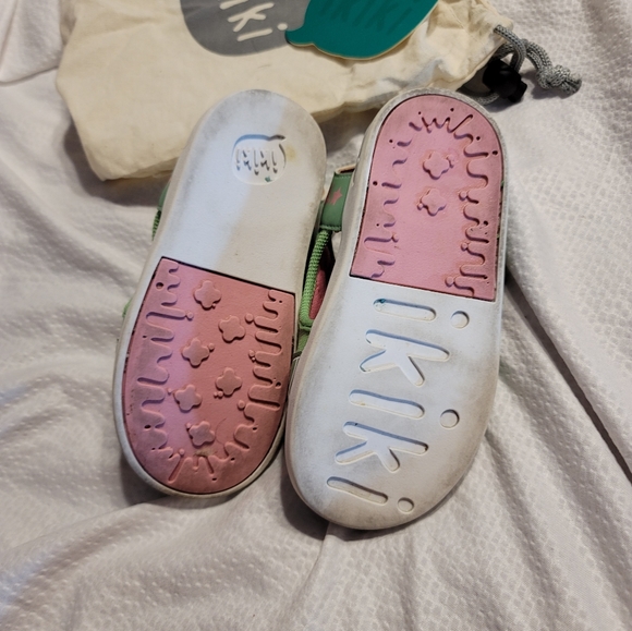 !k!k! Size 9 kids velcro closure shoe - Picture 10 of 13